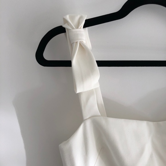 Black Halo Dana Jumpsuit - Porcelain